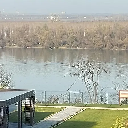 Danube View 11 * Zimony